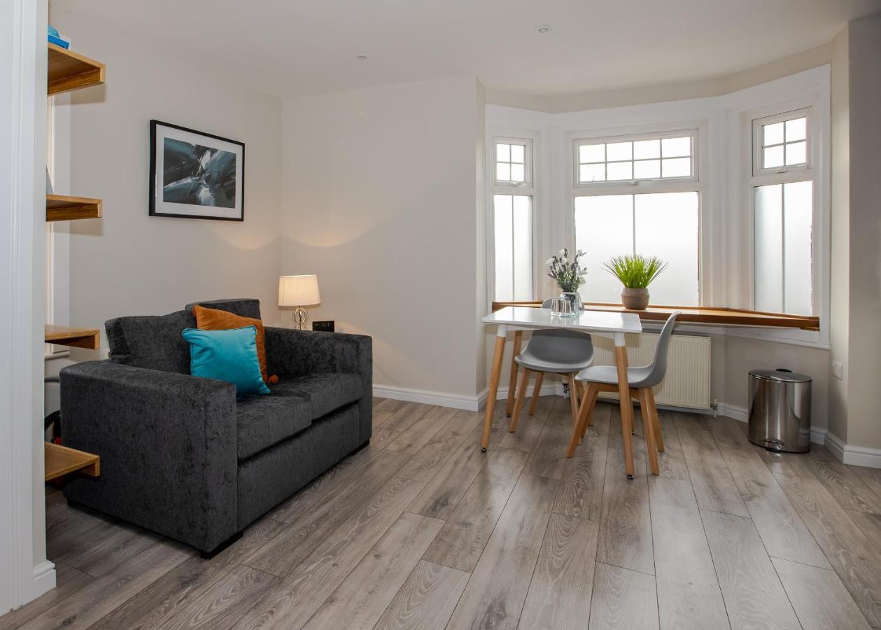 Bright And Luxurious Flat In The Heart Of Reading 아파트 외부 사진